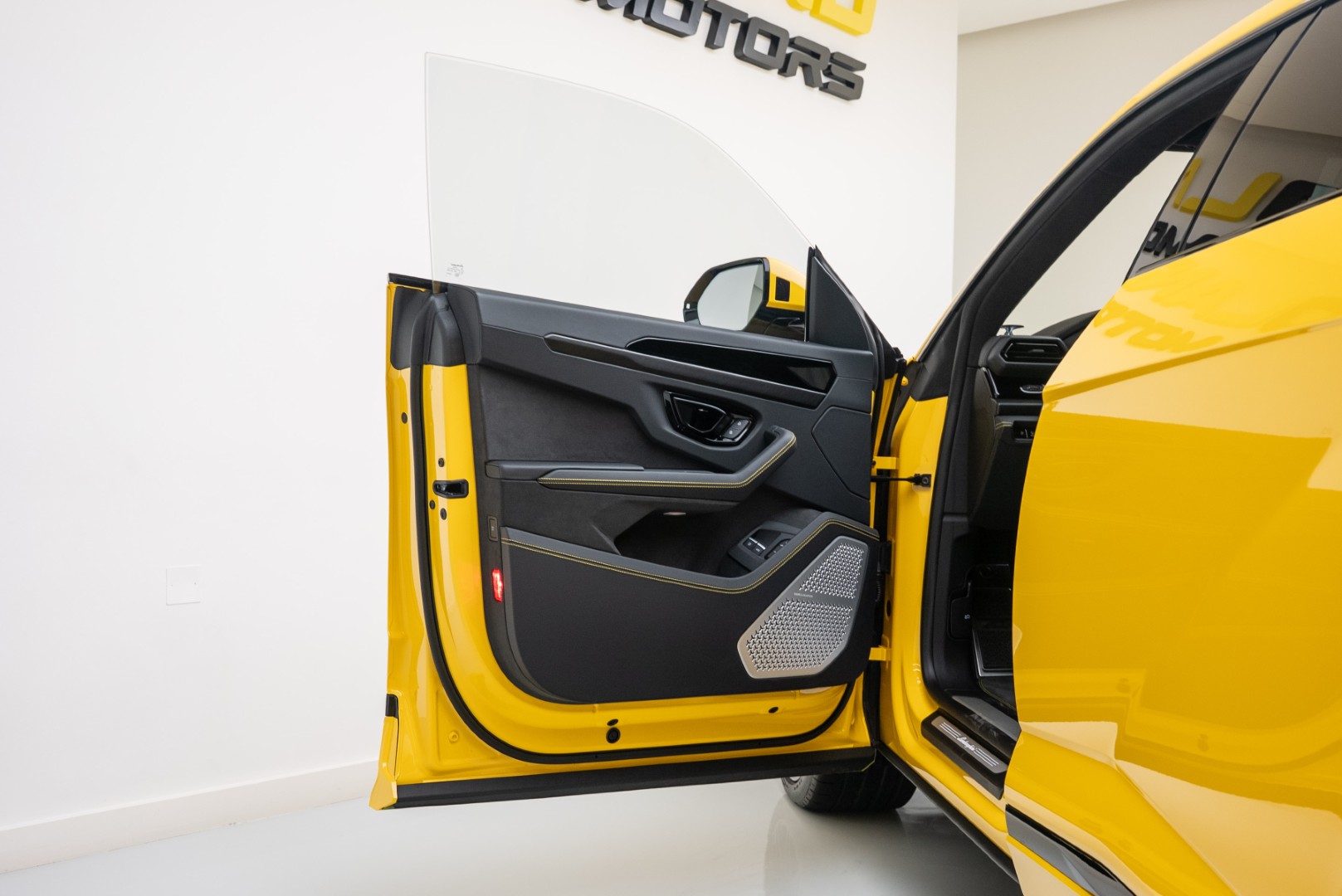 2025 LAMBORGHINI URUS SE | 3D BANG & OLUFSEN | HIGH SPEC